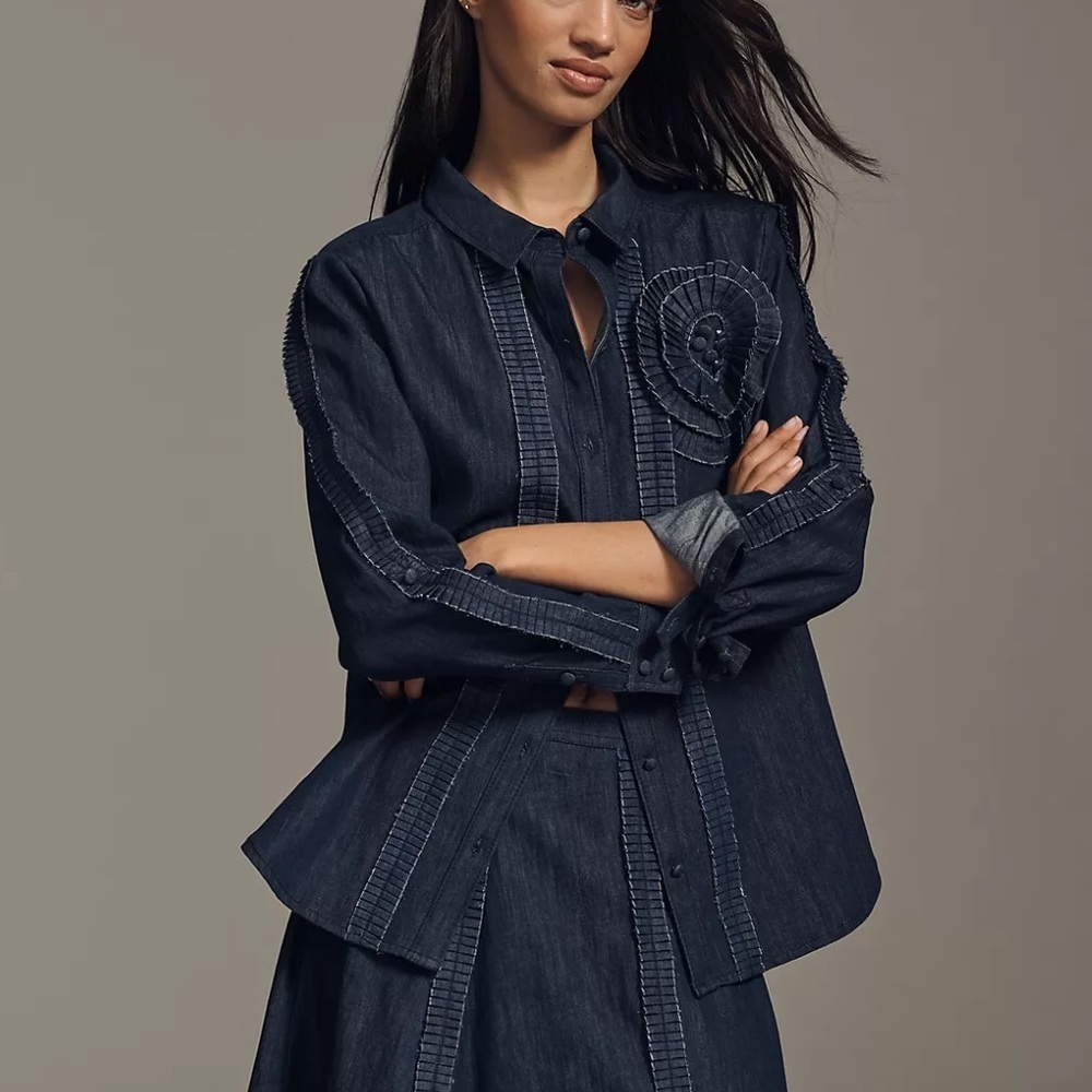 Pilcro Anthropologie Long-Sleeve Rosette Denim Buttondown Shirt xxs